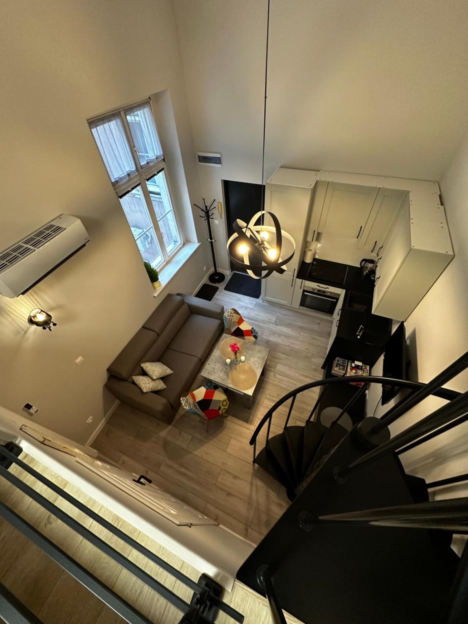 Miniapartament Jelonka Jelenia Gora Bagian luar foto